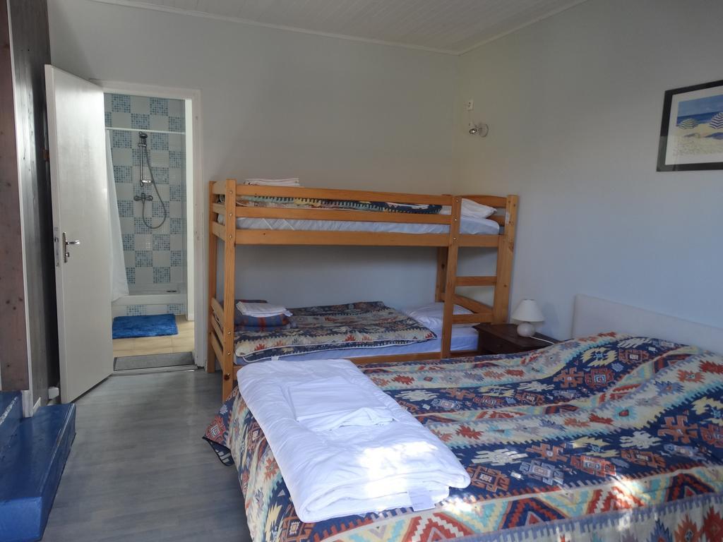 Residence Fleur Des Pins - Gites & Chambres D'Hotes Saint-Georges-d'Oleron Room photo