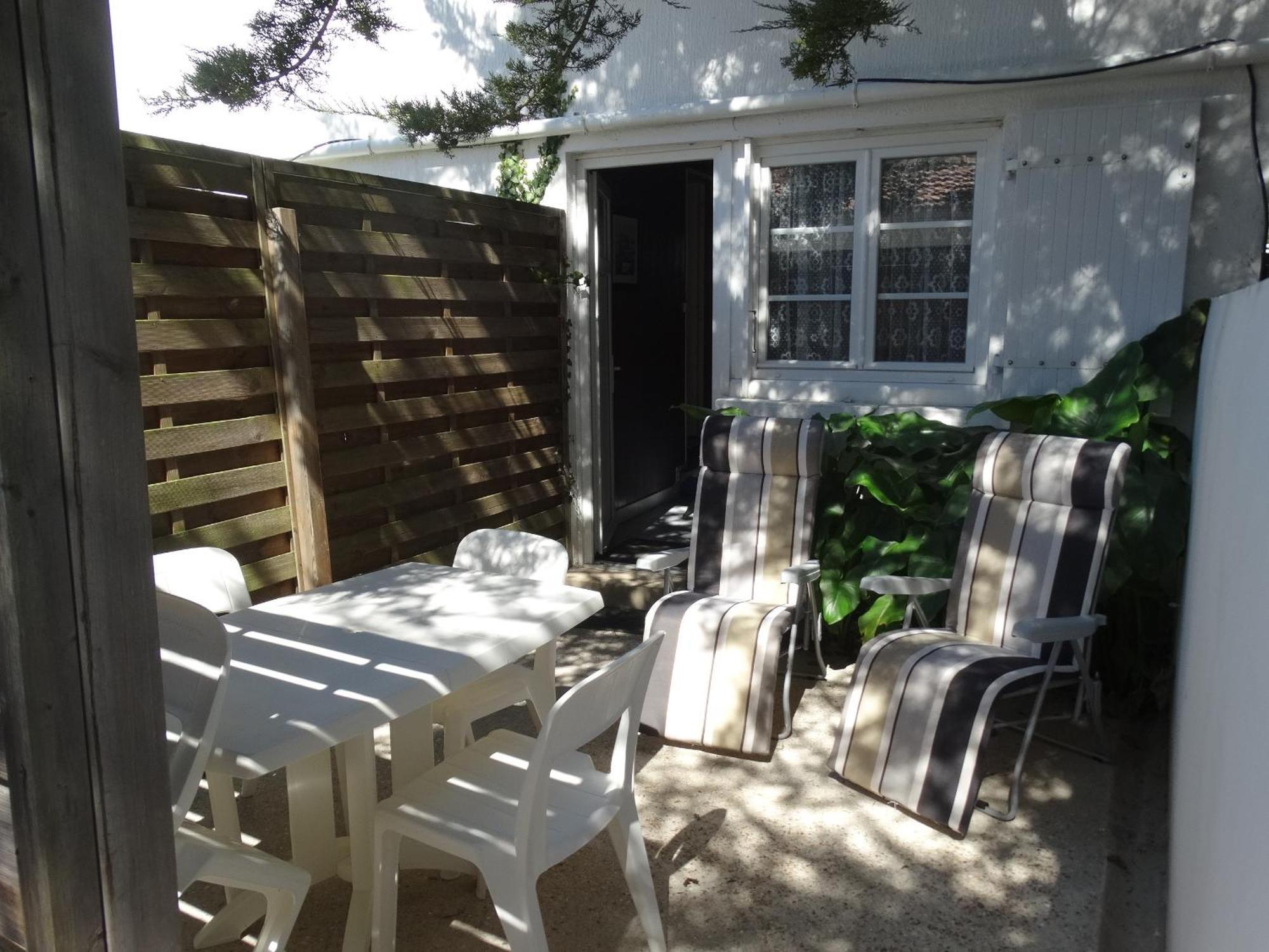 Residence Fleur Des Pins - Gites & Chambres D'Hotes Saint-Georges-d'Oleron Room photo