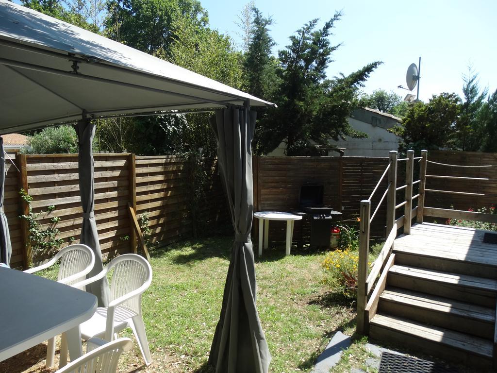 Residence Fleur Des Pins - Gites & Chambres D'Hotes Saint-Georges-d'Oleron Exterior photo